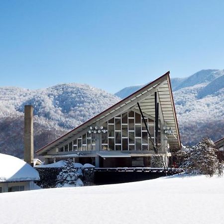 Okushiga Kogen Hotel Yamanouchi  Buitenkant foto