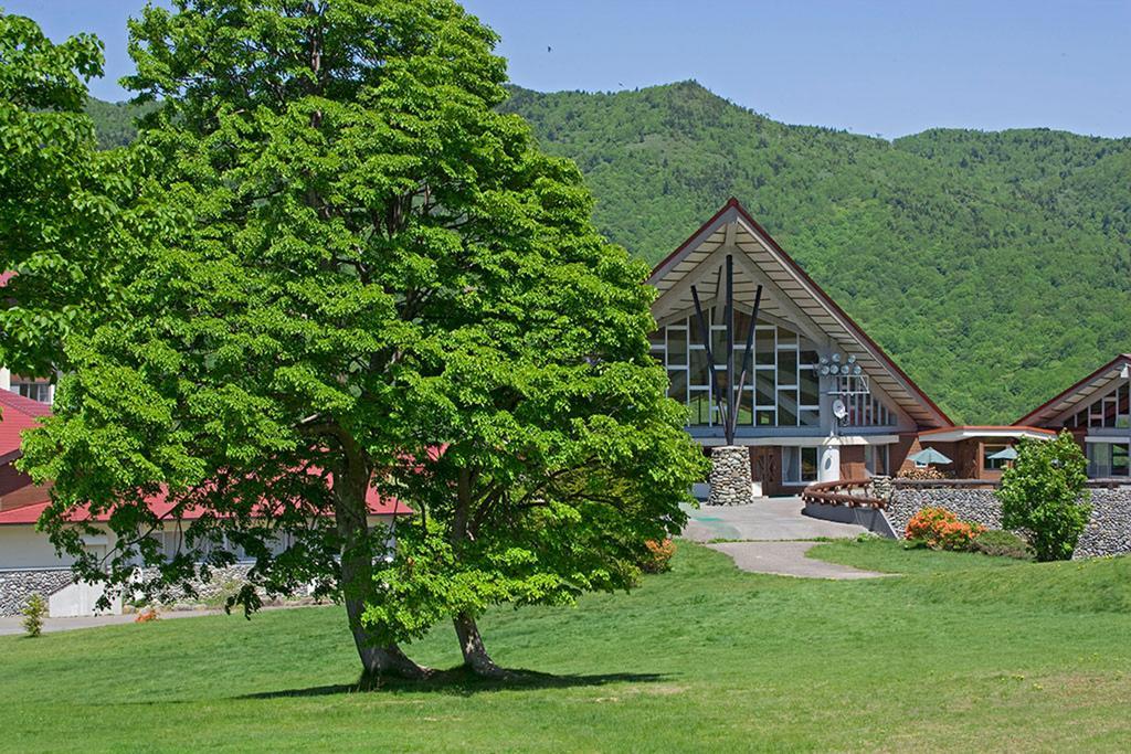 Okushiga Kogen Hotel Yamanouchi  Buitenkant foto