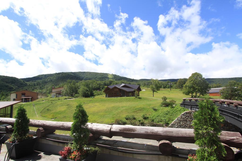 Okushiga Kogen Hotel Yamanouchi  Buitenkant foto